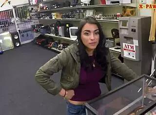 Will she fuck the pawn dude?