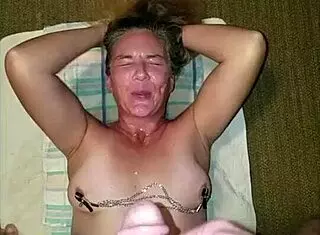 Having a fun pee party with friends!