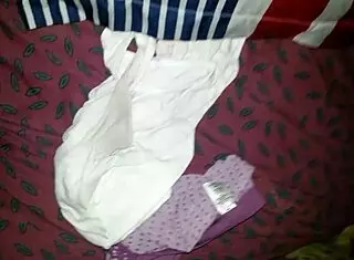 Watch this BBW get her tongue slapped during blowjob?