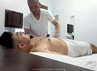 Tio e Sobrinho Bareback: Raw Hardcore Public Orgasm INSIDE