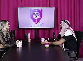 Blonde Kisses, Blows, And Gets Pussy Licked After Liberal Family Comment - Elquer Carlos