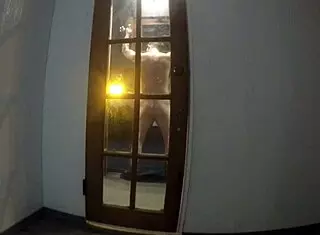 Gigi Breeze Performs Intense Blowjob At The Glory Hole!