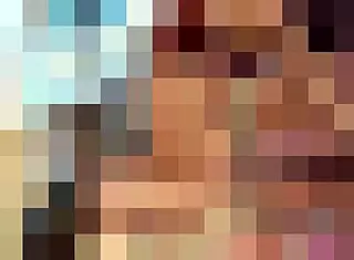 Teen Babe Tries On Skinny Jeans