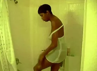 sweetcandi4u chats on webcam in panties 😊