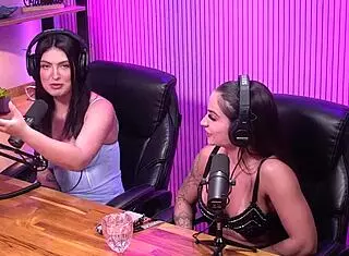 她在加州工作室又给又收超多