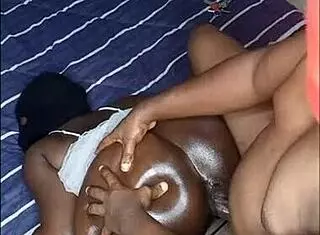 光屄后入狗爬式高潮狂喷汁