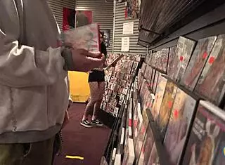 Does Cecelia masturbate strangers?