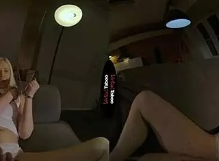 金发妹虚拟禁忌惩罚自慰