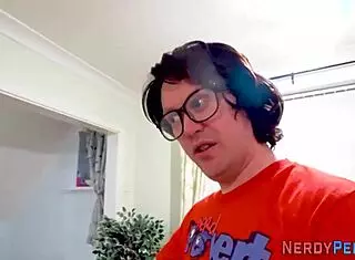 Yorkshire geek pounds and jizzes in brit's mouth?