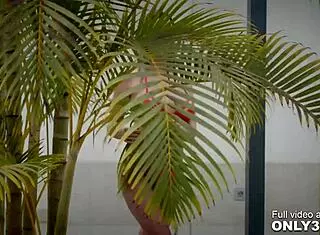 only3x brings mary monroe twitching to explosive orgasm with dildo