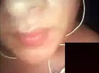 Hot girl performs on webcam show!