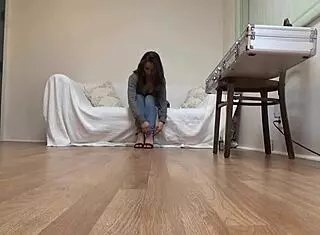 Pj daniels gives an anal pov experience in this casual scene.