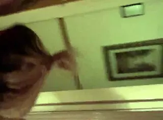 After proposing, a passionate homemade encounter with amateur pawg.