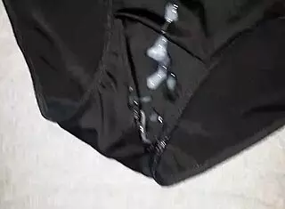 i masturbated and came in my best friend's black panties