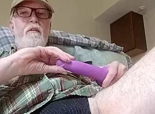 Thomas Odea Takes Monster Cock In Gay Porn!