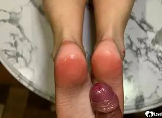 Tattooed Girlfriend Feels Intense Pleasure From Hard Fingering