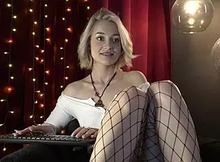 Watch Teen Pornstar Jessie Palmer Get Her Pussy Drilled Rough in Shower!