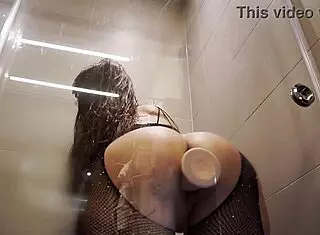 She rides that monster dildo in the bathroom 😍