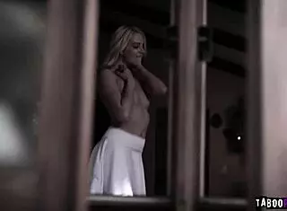 Kenna james was shutdown by small 18+ hands while stuffing her pussy