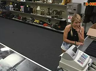 Blonde Sweetie Feels Intense Pleasure Getting Screwed By Pawn Keeper