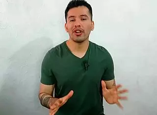 I lent my hairy ass to the builder boyfriend who sucked my ex-girlfriend and he fucks me raw in the houses we build, sexual story