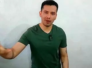 I lent my hairy ass to the builder boyfriend who sucked my ex-girlfriend and he fucks me raw in the houses we build, sexual story