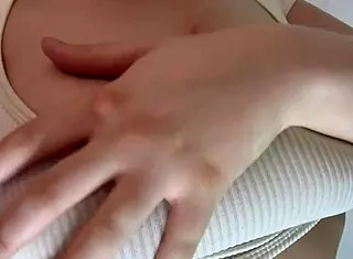 damn, big butt in latex leggings giving an epic blowjob... unreal! 😍