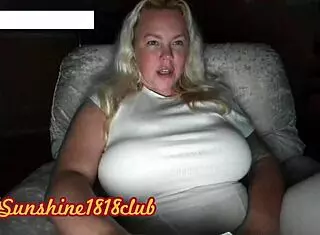 Webcamwhore sunshine1818club Angela shows big tits on Jan 2nd