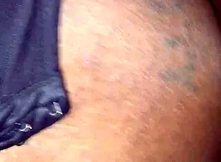 Gucci Asswell大屁股狗爬式？