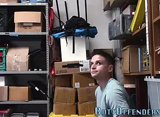 Gay thief gets caught giving a blowjob to amateur