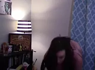 Watch Hottest Girls Deepthroat And Anal!