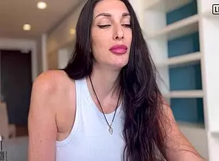 Wife cheats on husband with stepson in homemade video