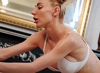 gave my boyfriend a gentle massage and drank all his cum