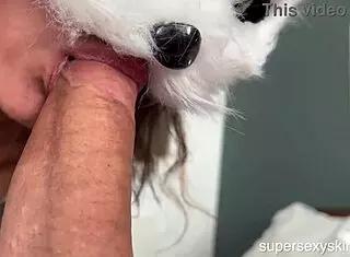 stunning milf sucking cock like a lollipop 😍