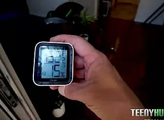 Octavia red blows brad newman to beat the heat