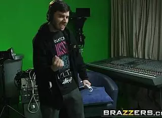 Brazzers Shes Gonna Squirt Public Pussy with Kiki Minaj and Danny D 💦