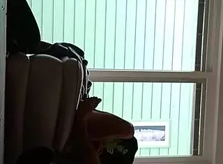 homeless girl obsessed with the donkey dick 😍