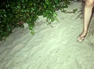 I show my ass without panties in public street