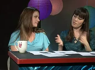 Dana and samantha interview jelena jensen backstage