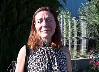 Watch naughty hairdresser Wendy in lingerie getting wild!