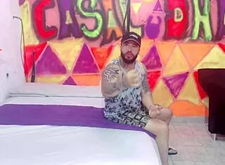 depois de muitos anos de casados vai liberar o cu pra mim pela primeira vez e com um novo corpinho inédito