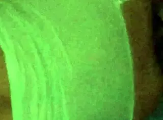 minha esposa na cama de bunda de fora