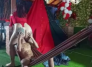 mi hermana perdió una apuesta, pagó el motel, y le di duro a ese coño ofrecido 😈