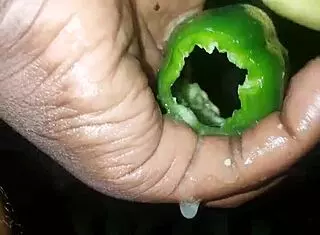 Plantain Versus Poivron: I Get Wet And Cum