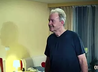 My Tinder date went wild with intense old man fucking