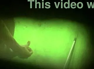 Batendo Uma No Banheiro De Casa