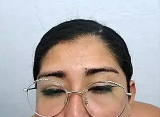 Welcoming New Neighbor with Hot Teen Blowjob Action