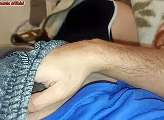 xxx desi minha meia-irm� deixa eu toc�-la enquanto ela joga acho que a engravidei