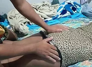 Latina brunette homemade video where she gets ass up and calls for doggystyle fuck! 😏🍑
