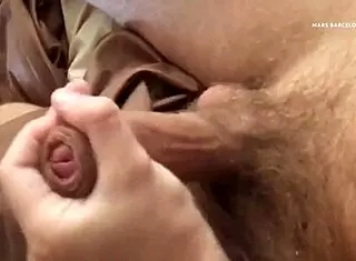 男同独撸管狂射精